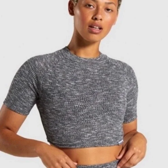 Gymshark Gray Ribbed Crop Top - Picture 2 of 4